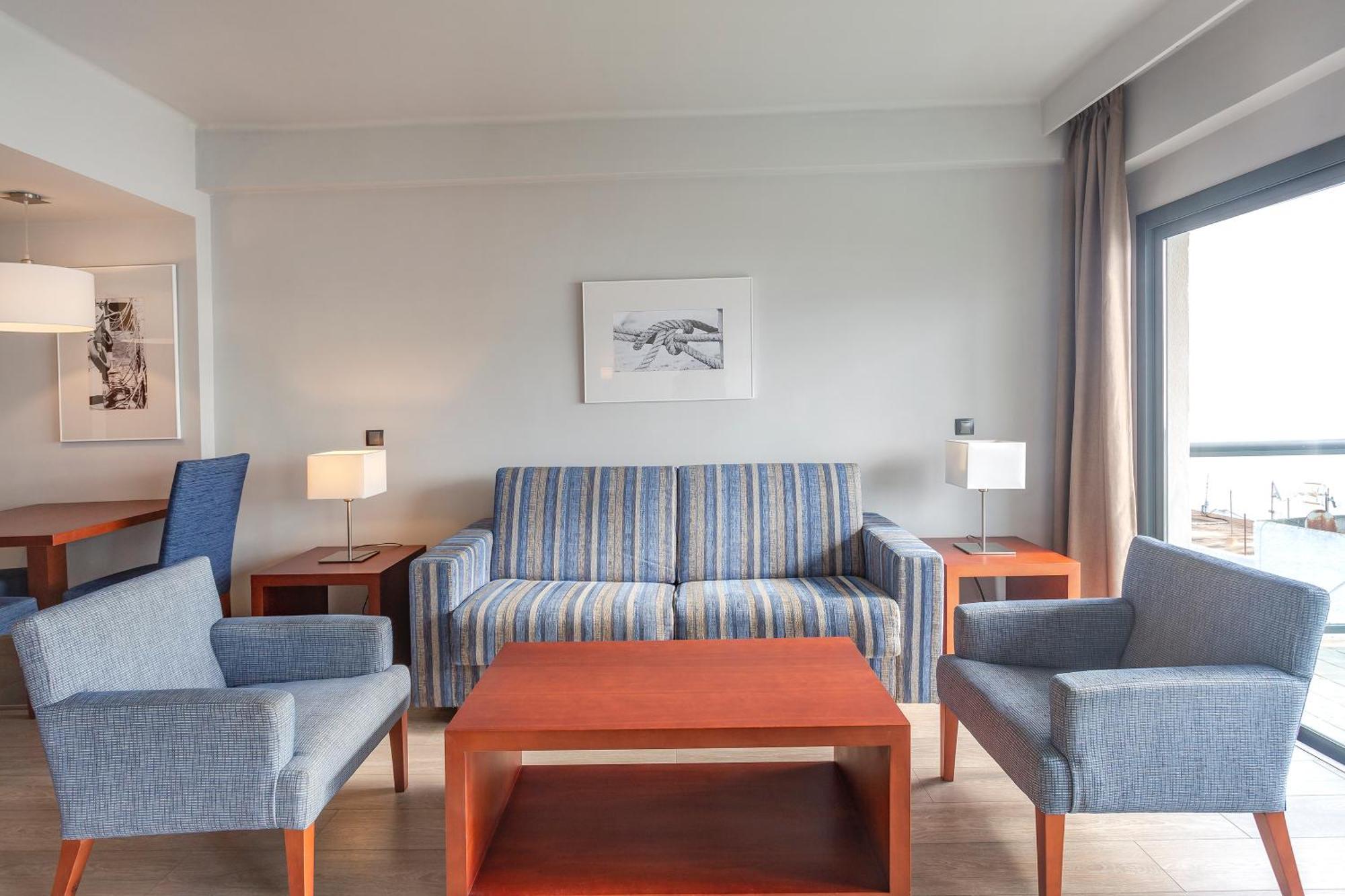 Marins Suites - Adults Only Hotel Cala Millor  Bagian luar foto